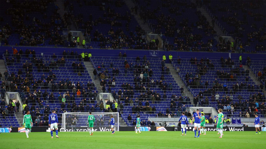 everton v newcastle fans empty seats